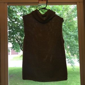 Gold Sleeveless sweater